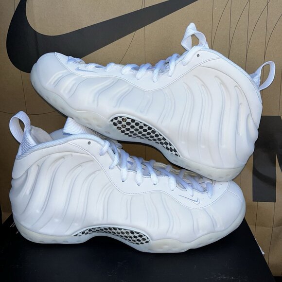 NEW Nike Air Foamposite One Triple White (2025) HJ5195 100 Men Size 9.5 main image 6